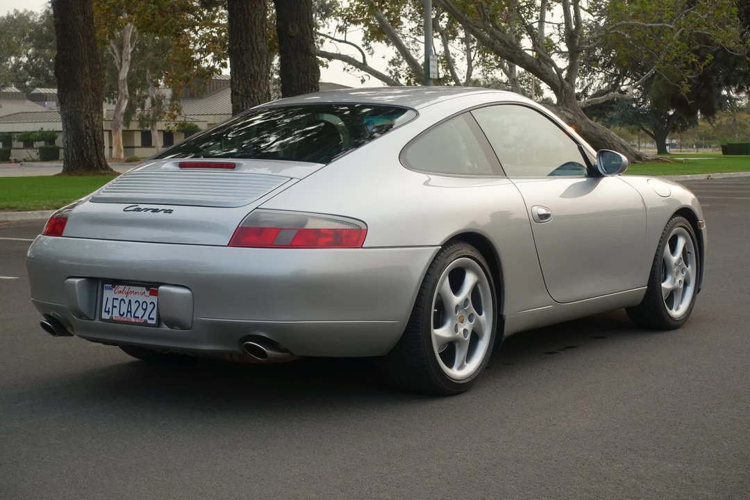 1999 Porsche 996 Carrera - Image 9 of 31