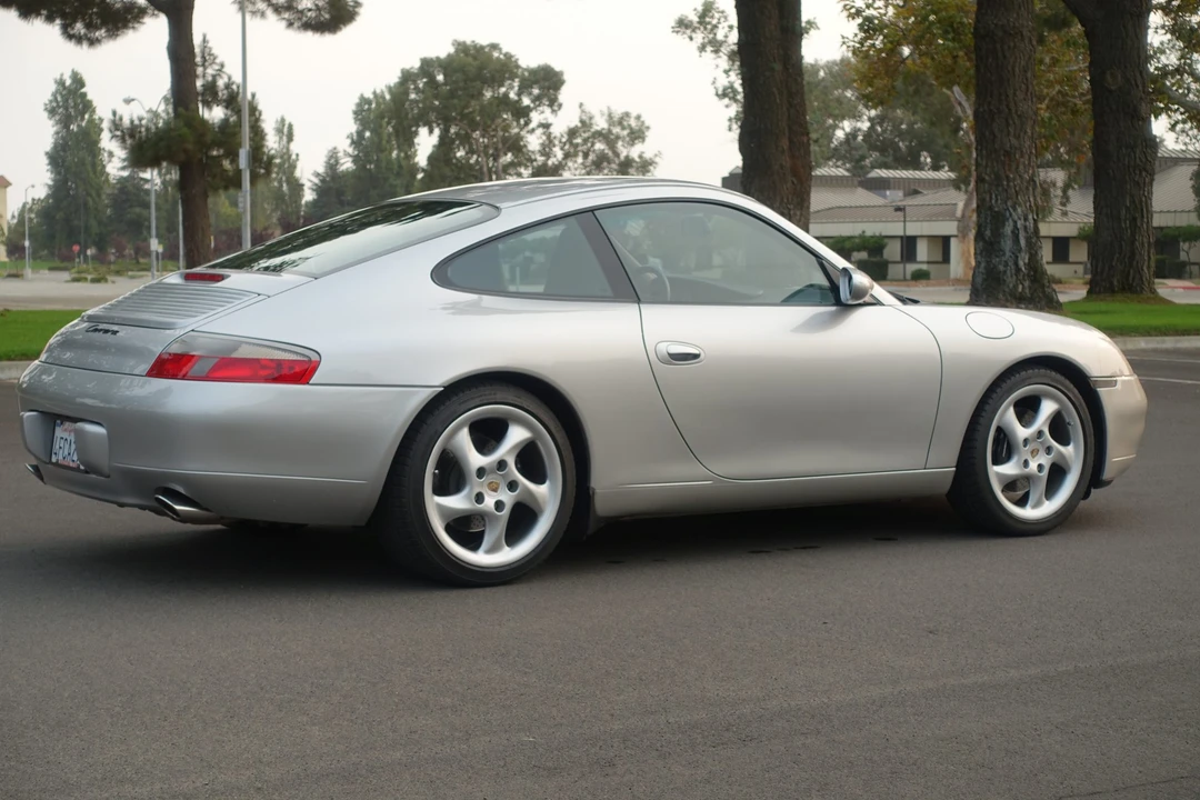 1999 Porsche 996 Carrera - Image 8 of 31