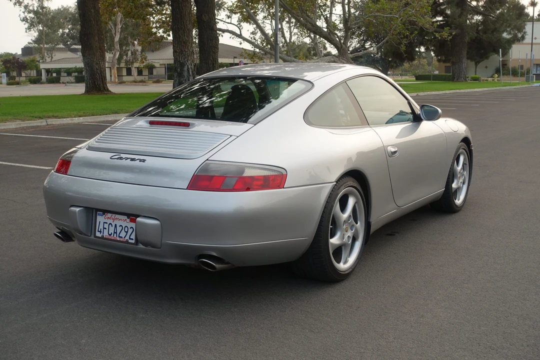 1999 Porsche 996 Carrera - Image 10 of 31