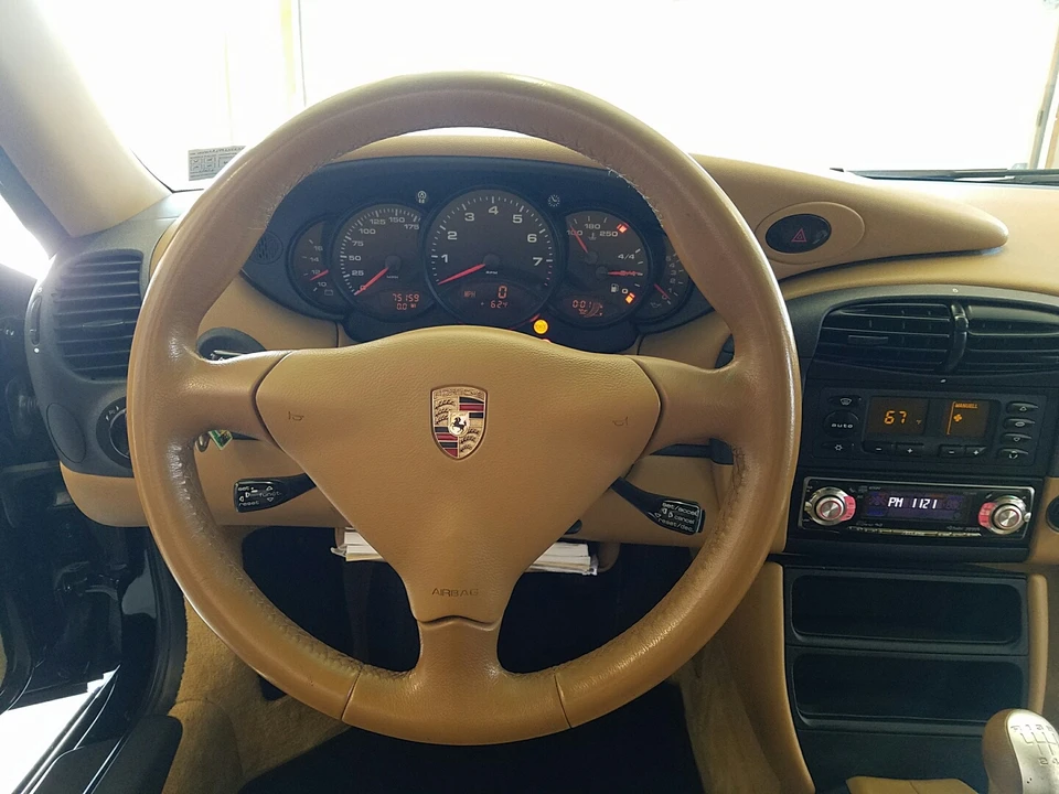 1999 Porsche 996 Carrera - Image 28 of 31