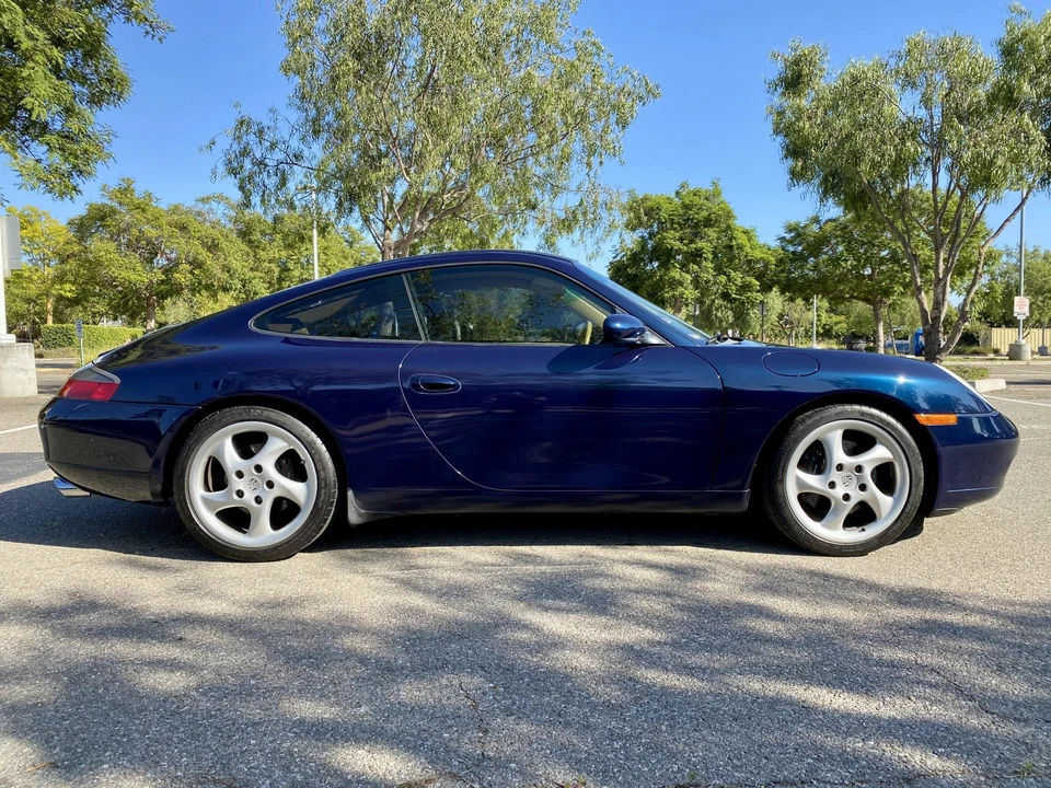 1999 Porsche 996 Carrera - Image 16 of 31