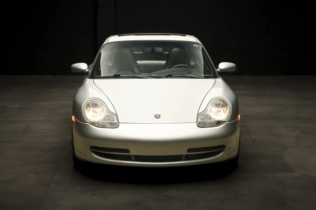 1999 Porsche 996 Carrera - Image 26 of 31