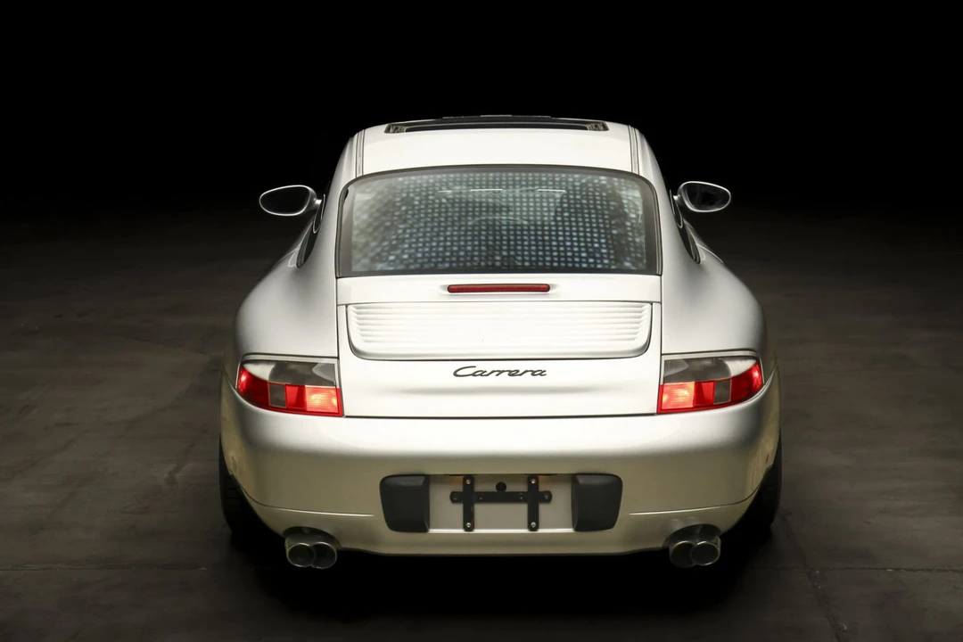 1999 Porsche 996 Carrera - Image 12 of 31