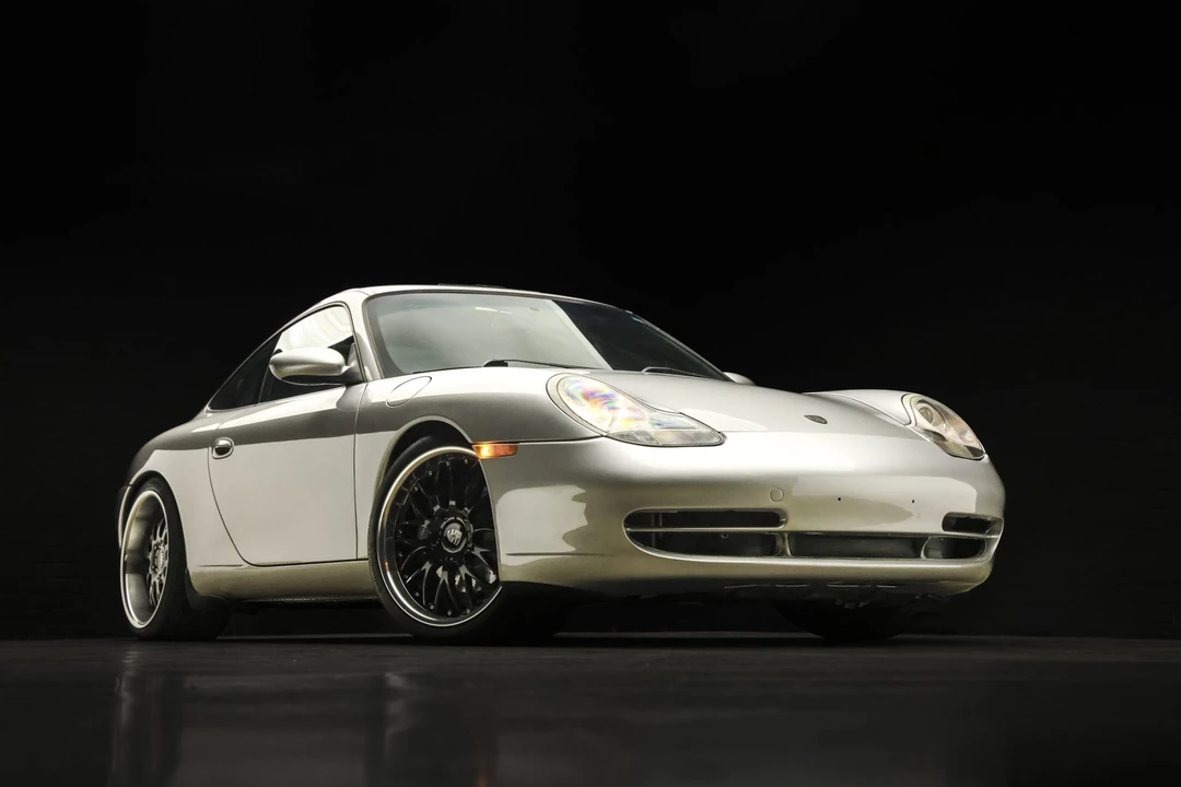 1999 Porsche 996 Carrera - Image 24 of 31