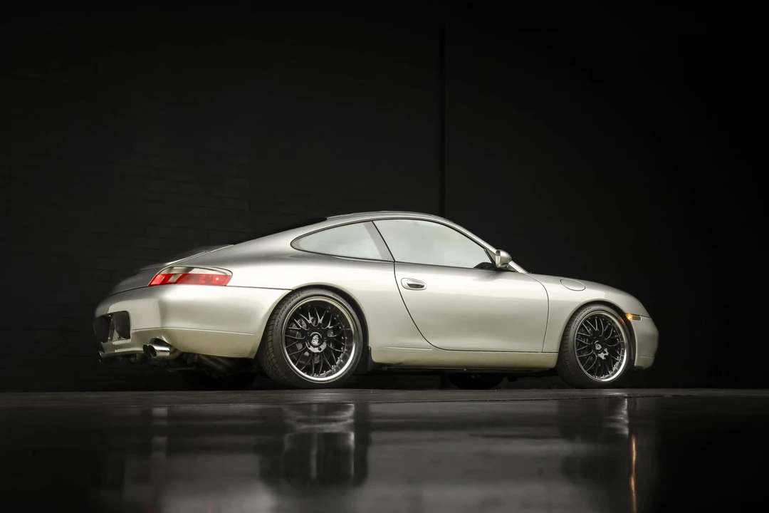 1999 Porsche 996 Carrera - Image 17 of 31