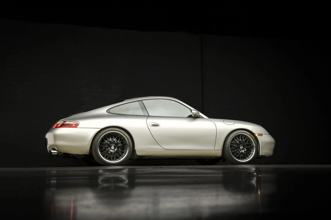 1999 Porsche 996 Carrera - Image 18 of 31