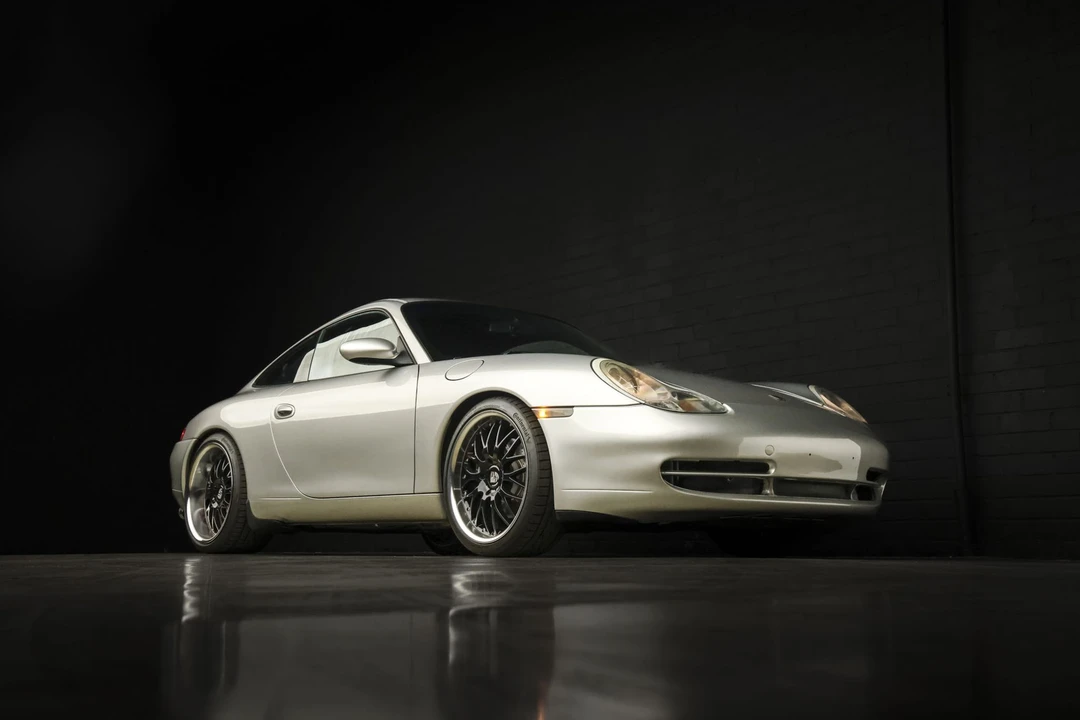 1999 Porsche 996 Carrera - Image 22 of 31