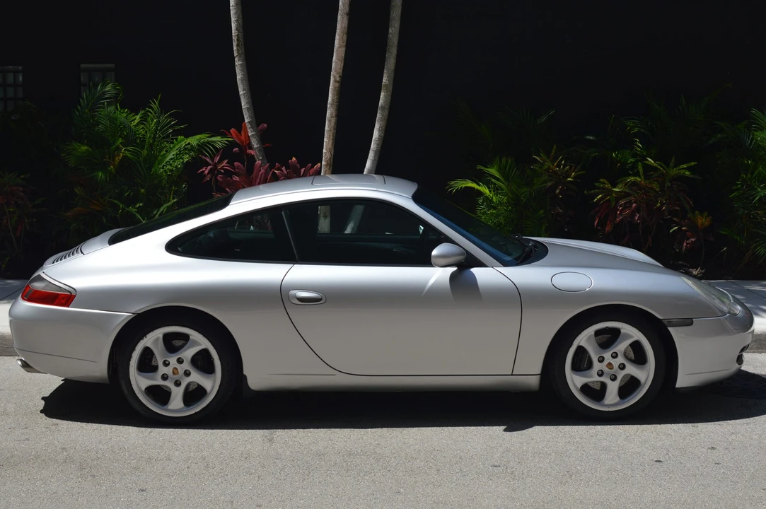 1999 Porsche 996 Carrera - Image 19 of 31
