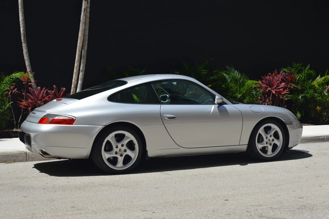 1999 Porsche 996 Carrera - Image 18 of 31