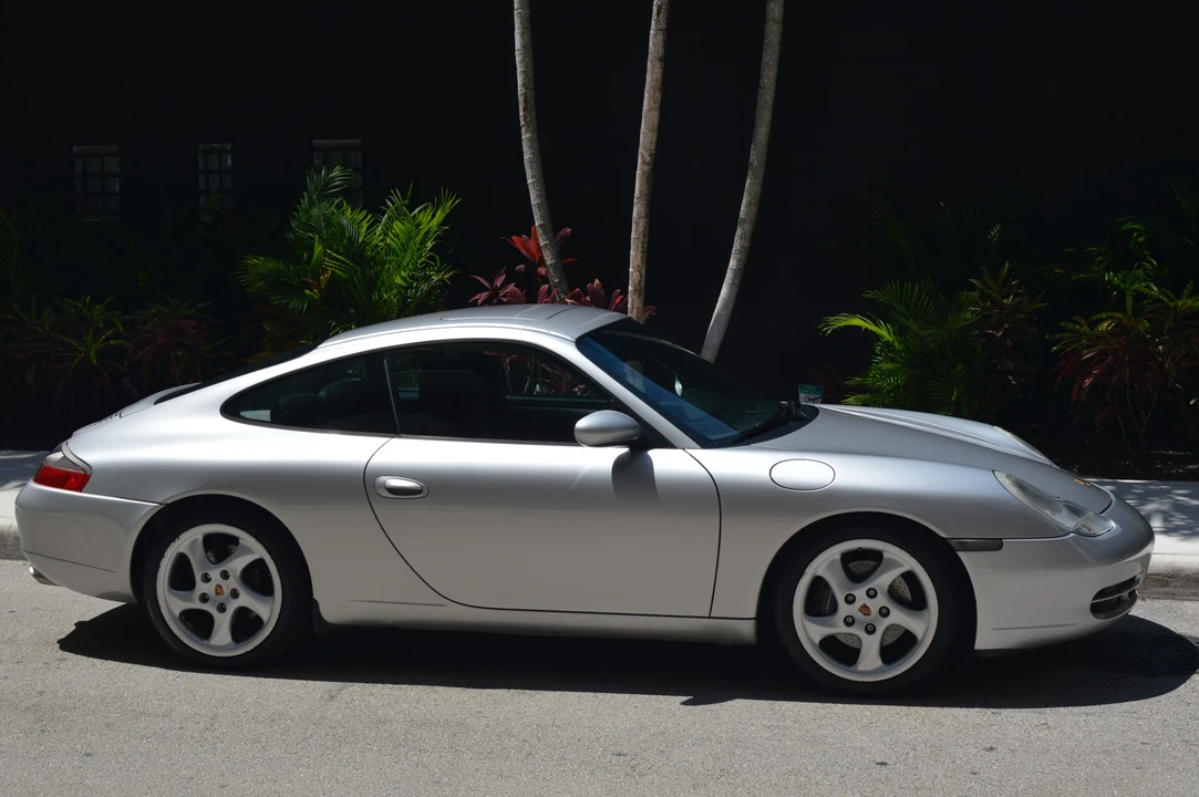 1999 Porsche 996 Carrera - Image 20 of 31