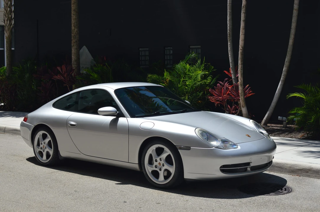 1999 Porsche 996 Carrera - Image 21 of 31