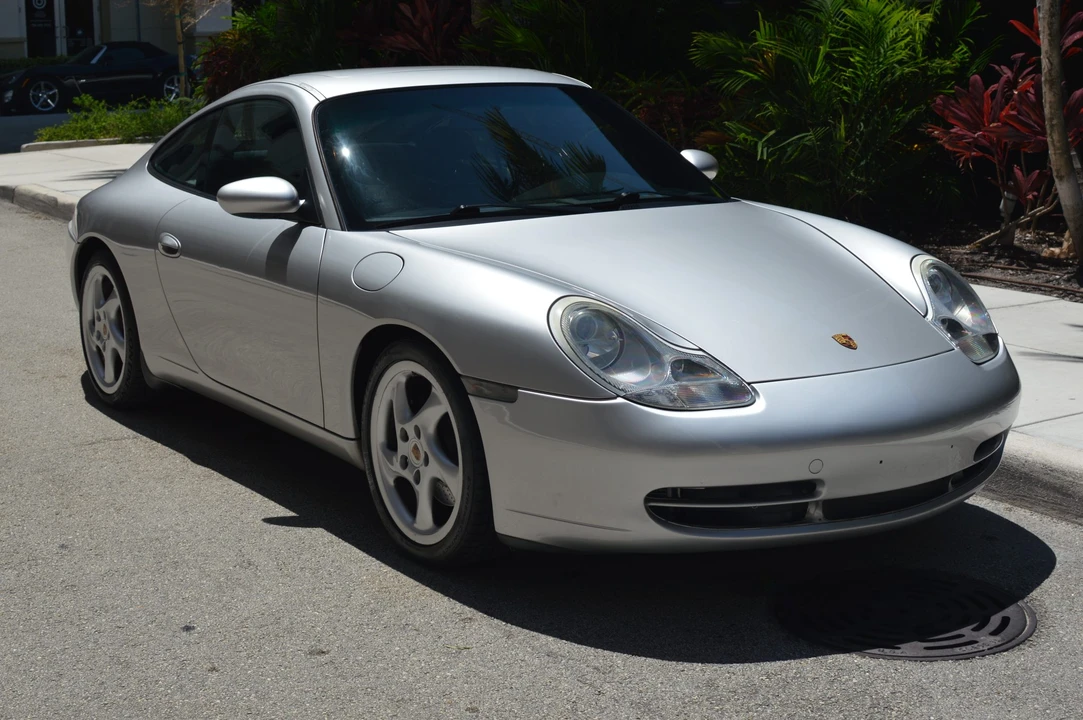 1999 Porsche 996 Carrera - Image 27 of 31