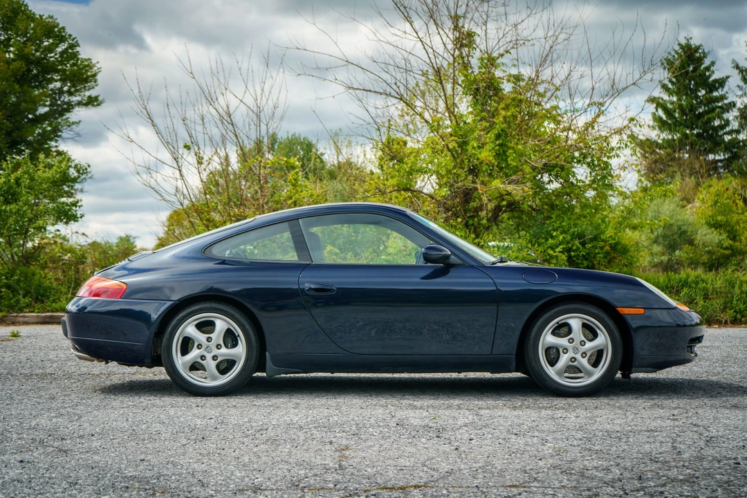 1999 Porsche 996 Carrera - Image 22 of 31