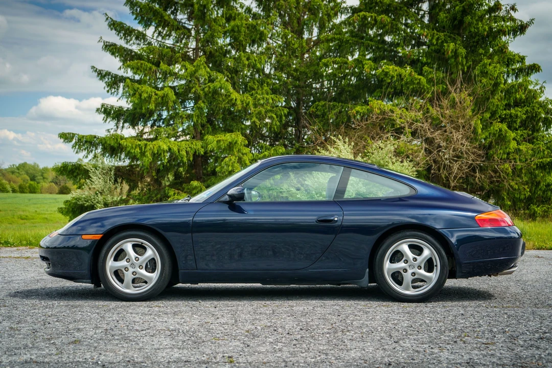 1999 Porsche 996 Carrera - Image 9 of 31
