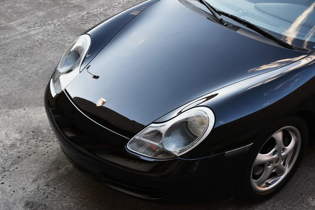 1999 Porsche 996 Carrera - Image 28 of 31