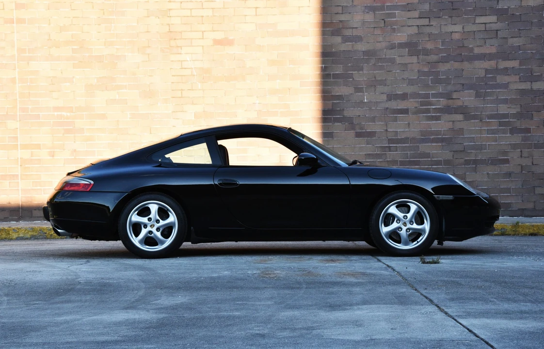1999 Porsche 996 Carrera - Image 22 of 31