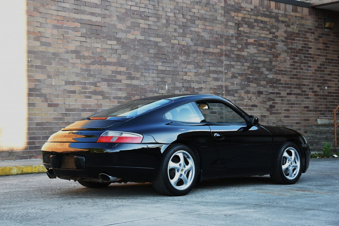 1999 Porsche 996 Carrera - Image 21 of 31