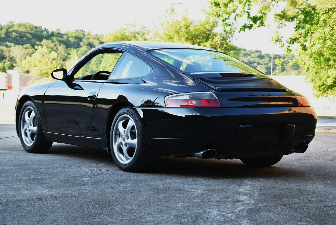 1999 Porsche 996 Carrera - Image 17 of 31