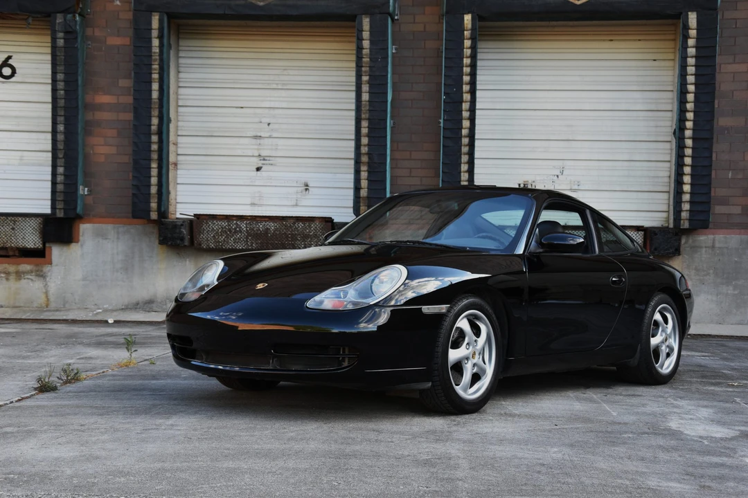 1999 Porsche 996 Carrera - Image 11 of 31