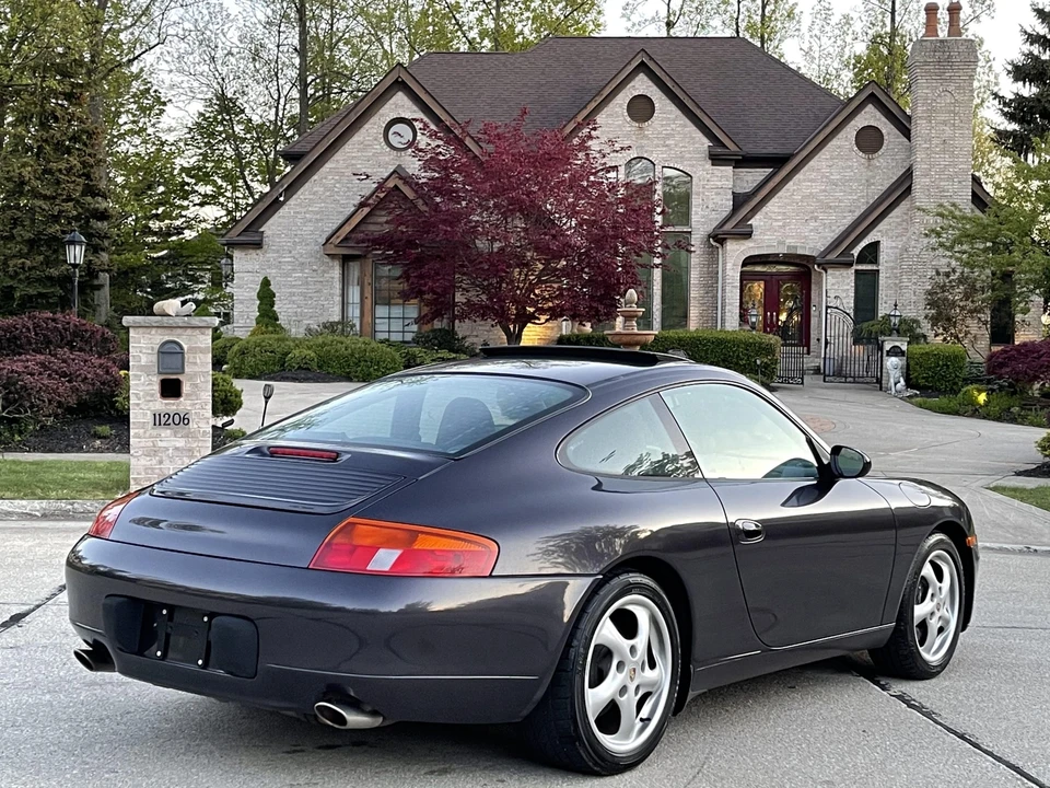 1999 Porsche 996 Carrera - Image 26 of 31