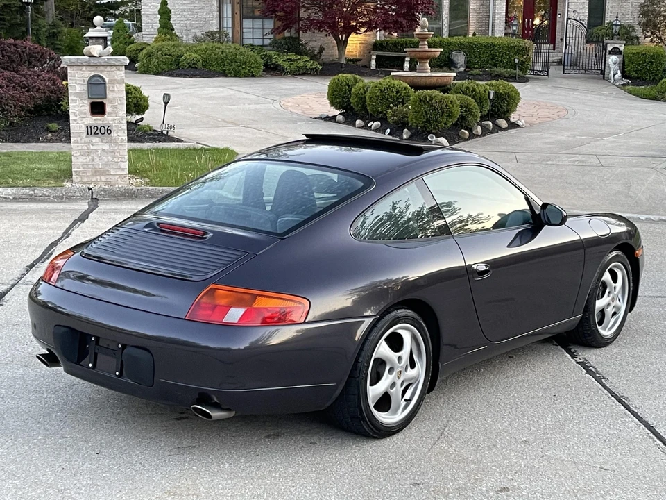 1999 Porsche 996 Carrera - Image 27 of 31