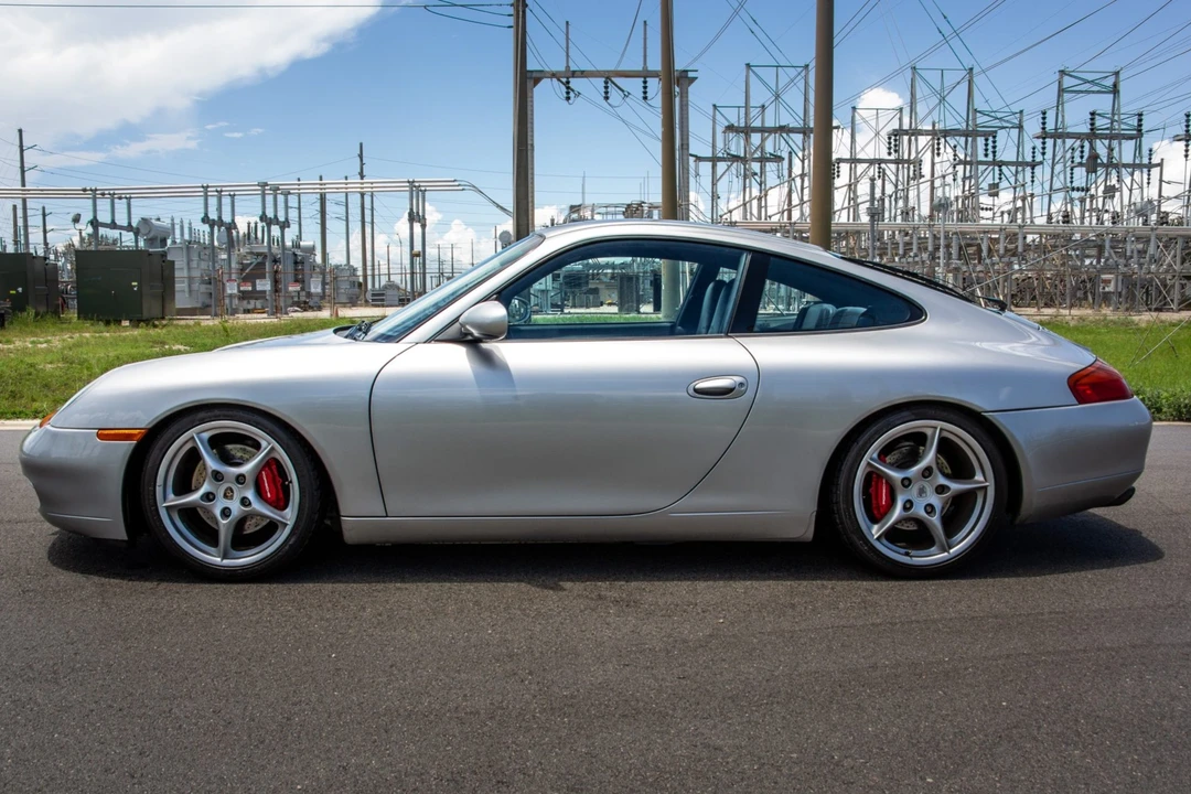 1999 Porsche 996 Carrera - Image 27 of 31