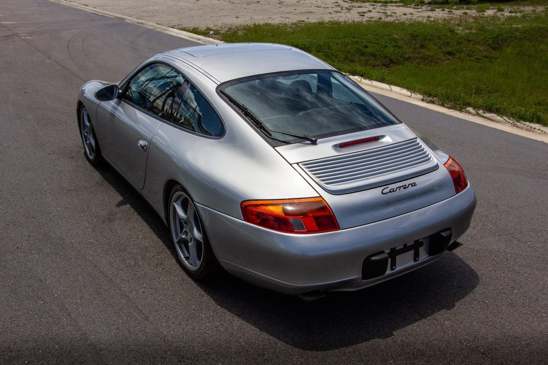 1999 Porsche 996 Carrera - Image 23 of 31