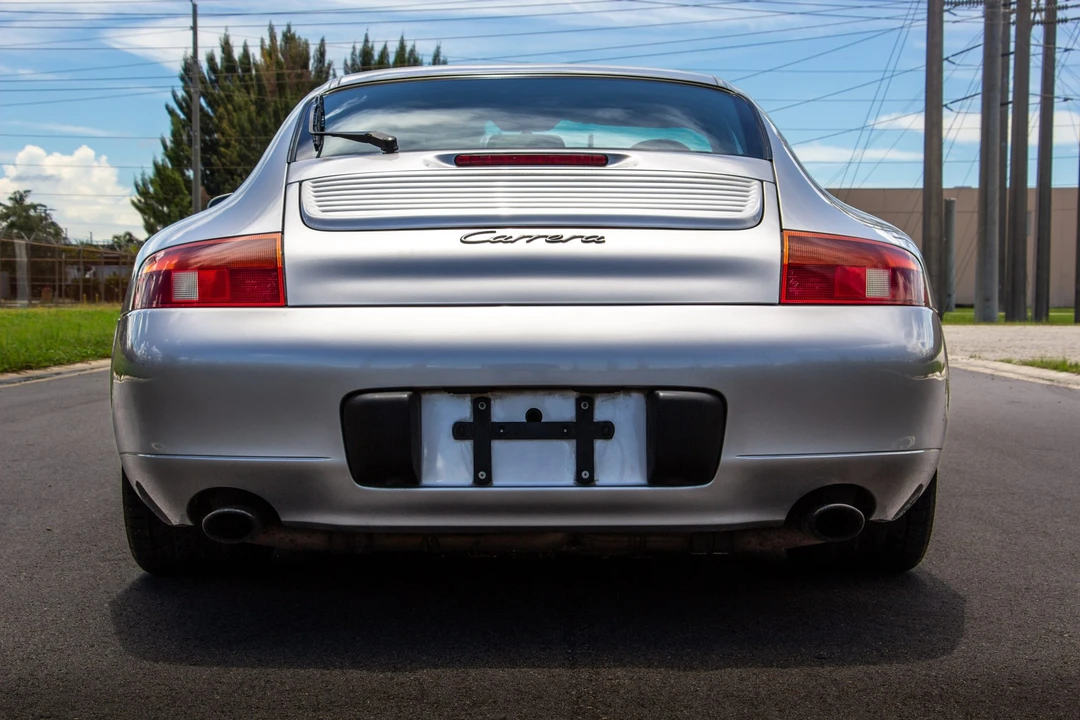 1999 Porsche 996 Carrera - Image 22 of 31