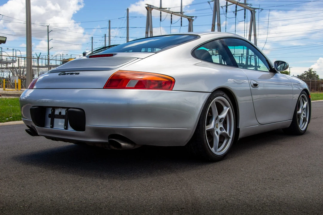 1999 Porsche 996 Carrera - Image 19 of 31