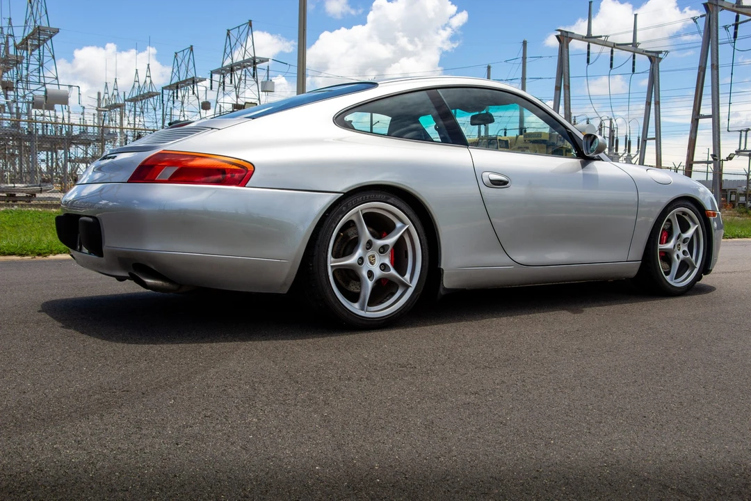 1999 Porsche 996 Carrera - Image 17 of 31