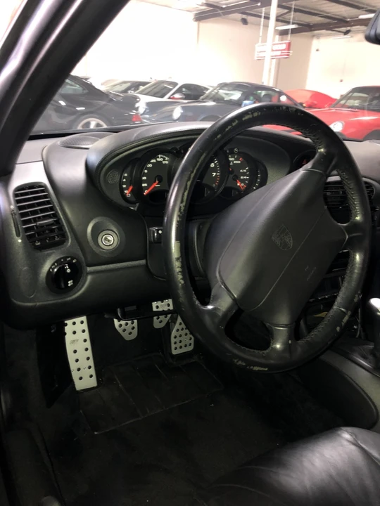 1999 Porsche 996 Carrera - Image 26 of 31