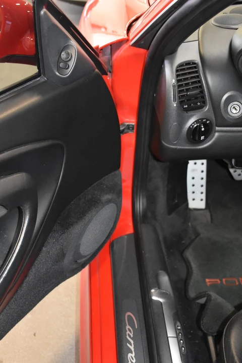 1999 Porsche 996 Carrera - Image 28 of 31