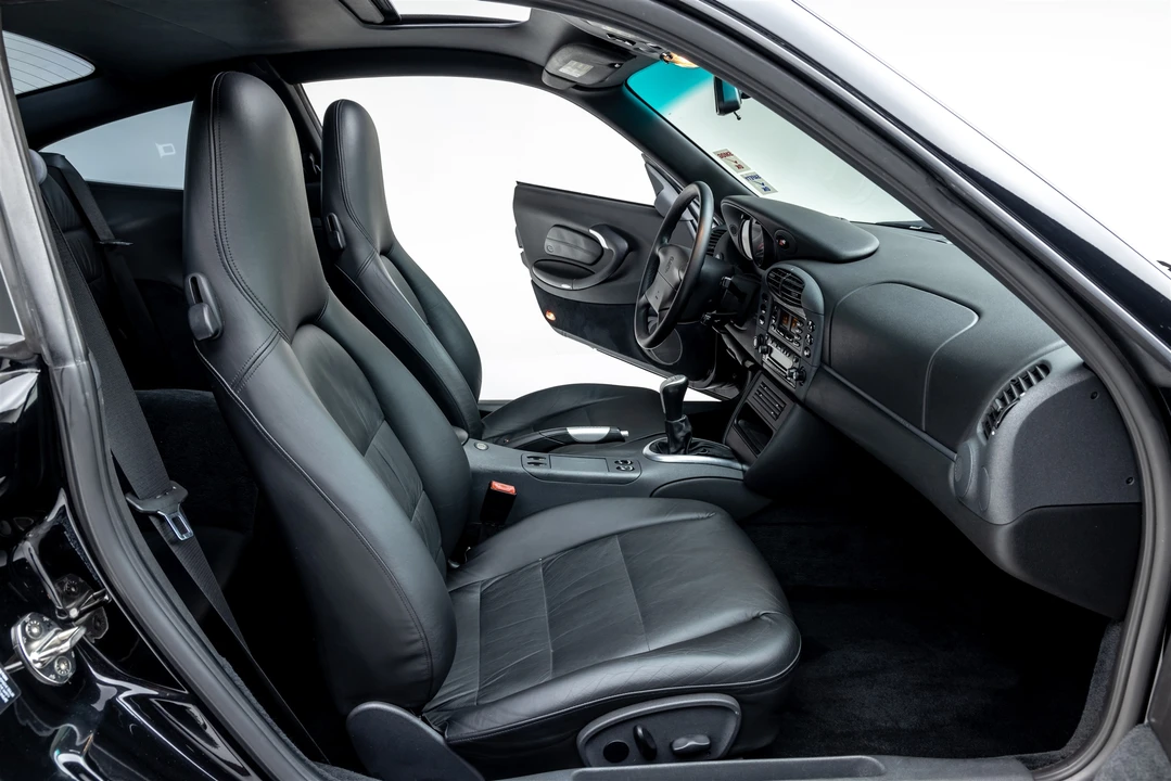 1999 Porsche 996 Carrera - Image 30 of 31