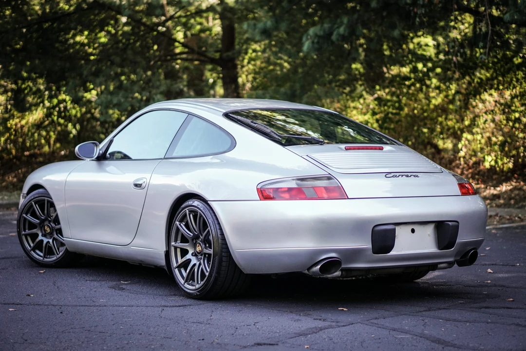 1999 Porsche 996 Carrera - Image 14 of 31