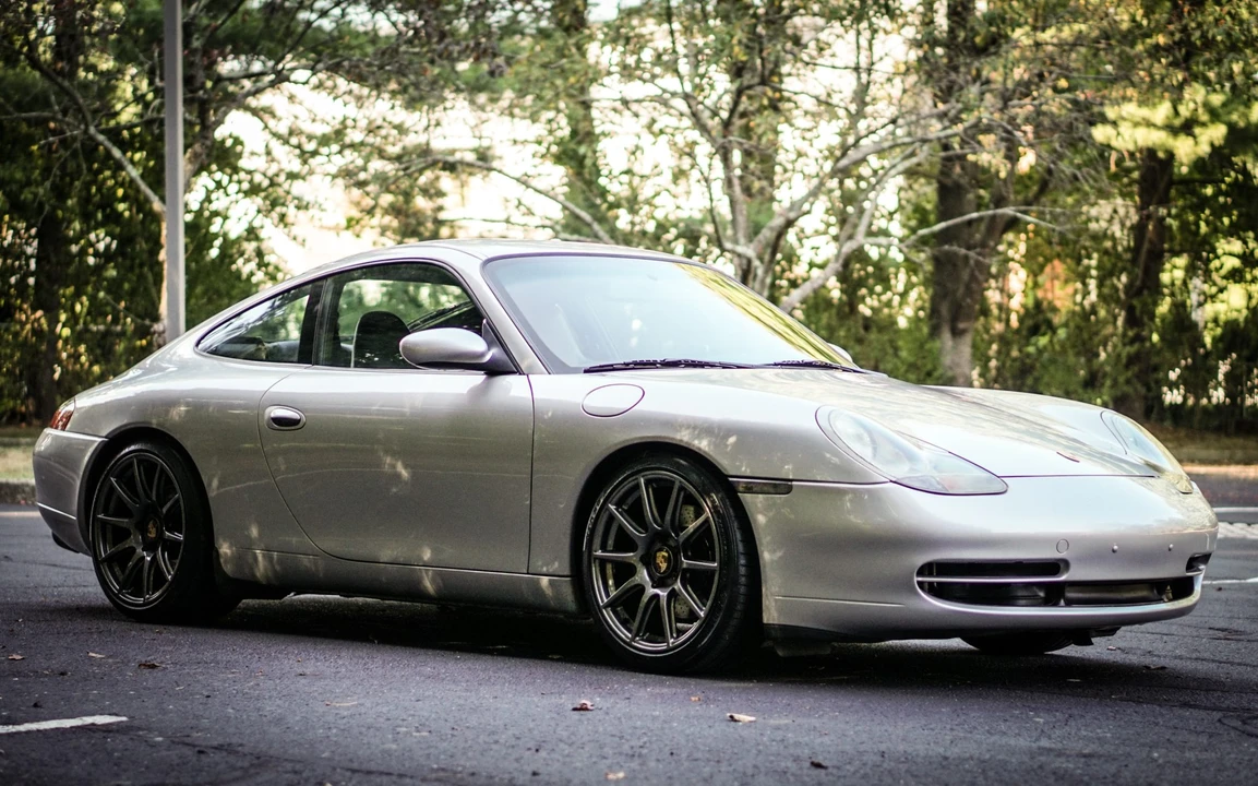 1999 Porsche 996 Carrera - Image 27 of 31