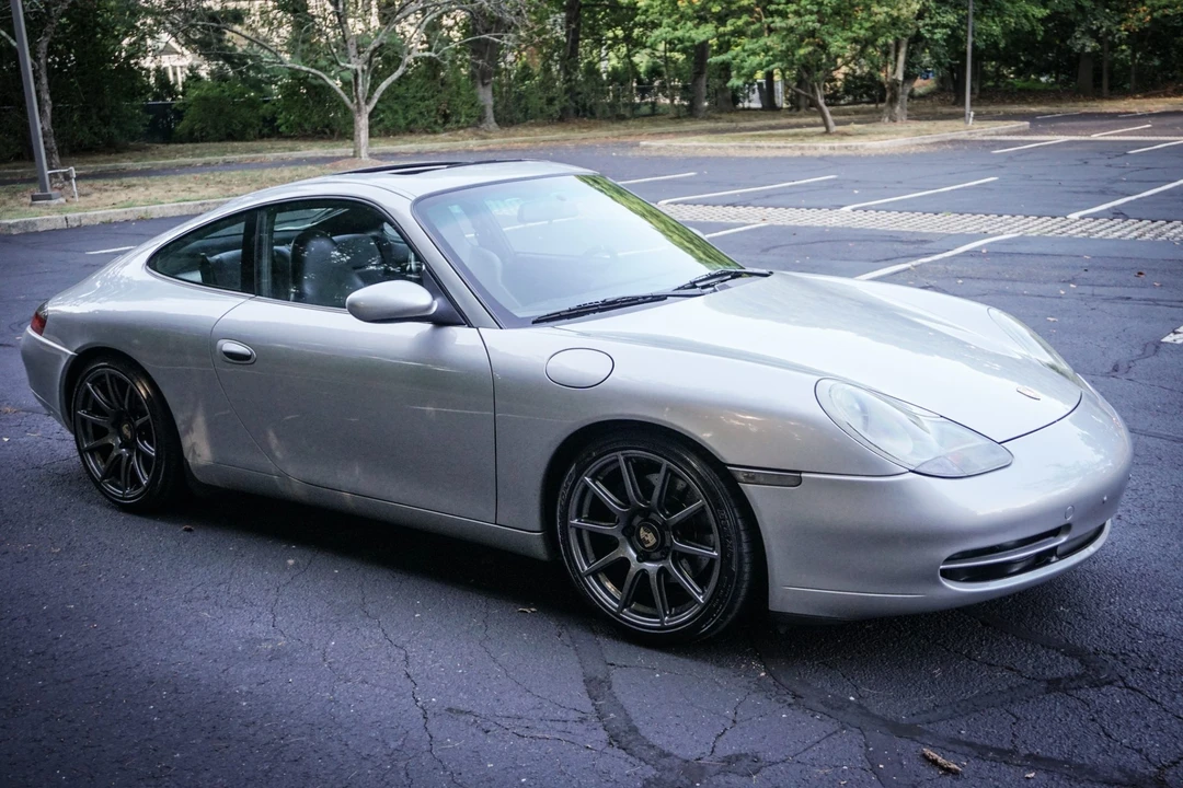 1999 Porsche 996 Carrera - Image 28 of 31