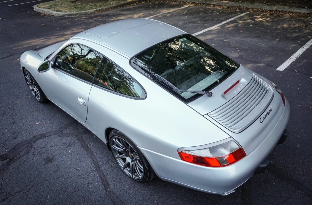 1999 Porsche 996 Carrera - Image 16 of 31
