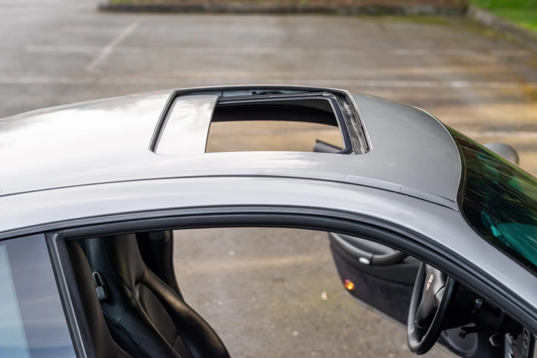 1999 Porsche 996 Carrera - Image 28 of 31