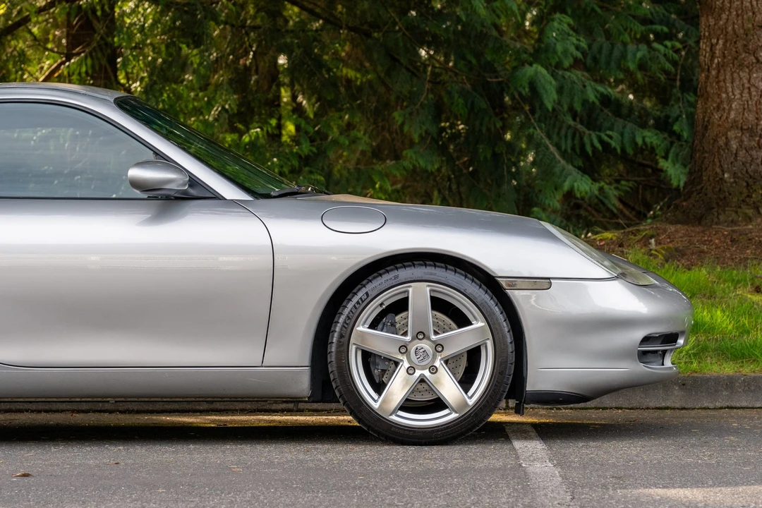 1999 Porsche 996 Carrera - Image 24 of 31
