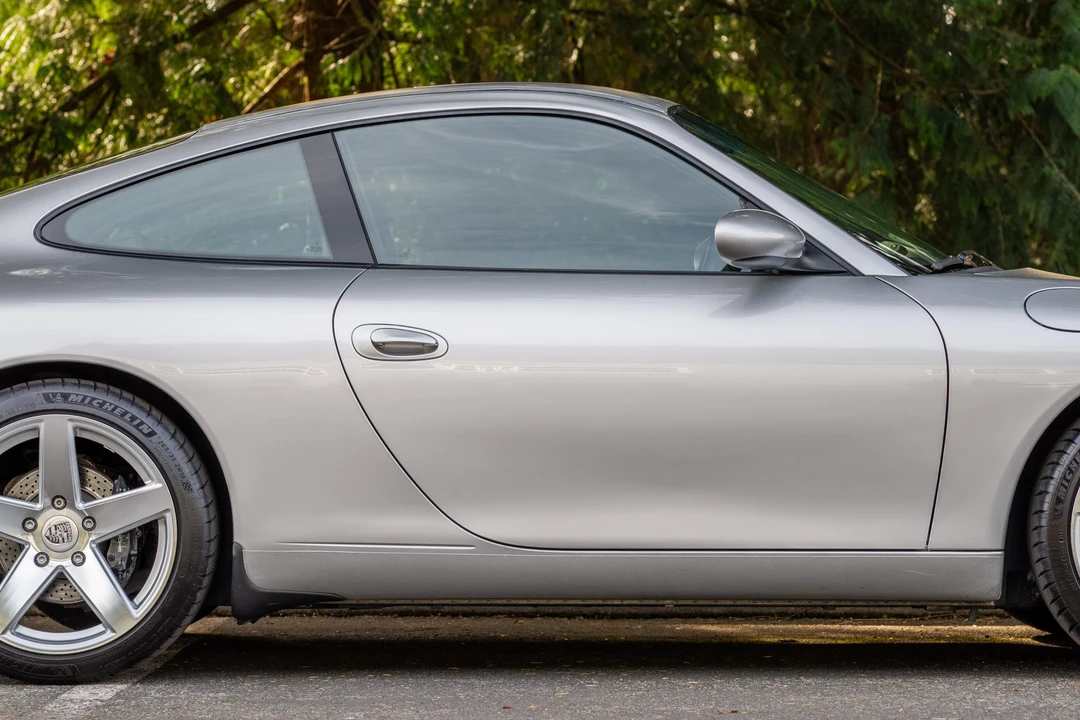 1999 Porsche 996 Carrera - Image 23 of 31