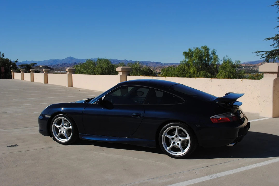 1999 Porsche 996 Carrera - Image 24 of 31