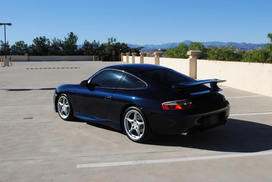 1999 Porsche 996 Carrera - Image 26 of 31