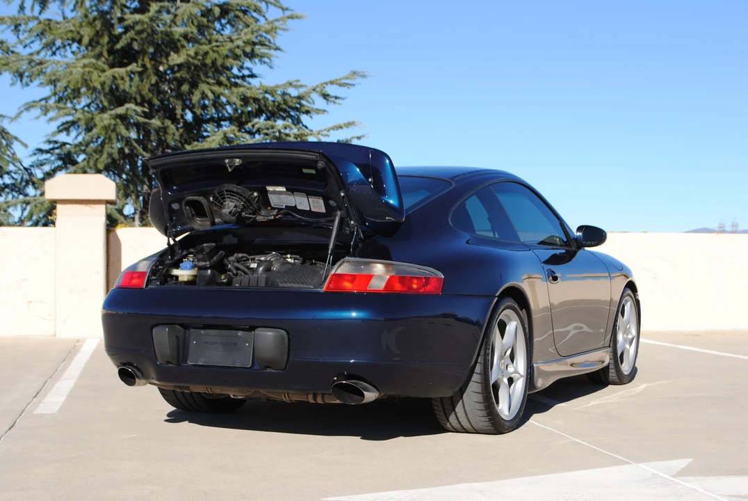 1999 Porsche 996 Carrera - Image 28 of 31