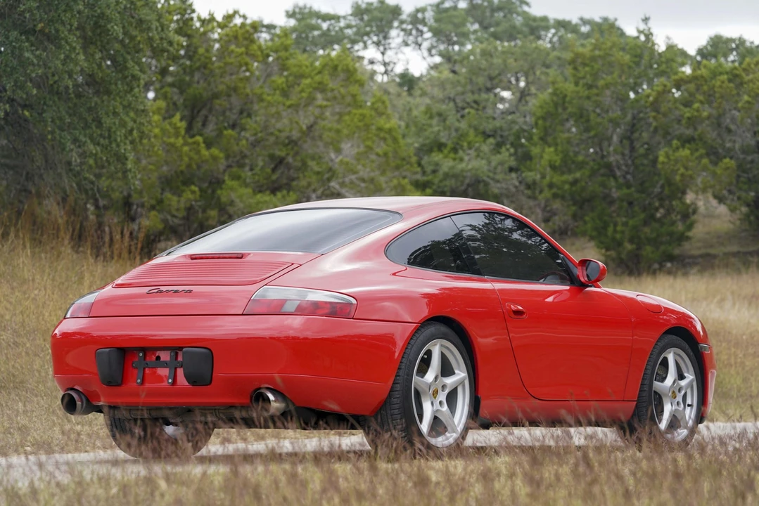1999 Porsche 996 Carrera - Image 9 of 31