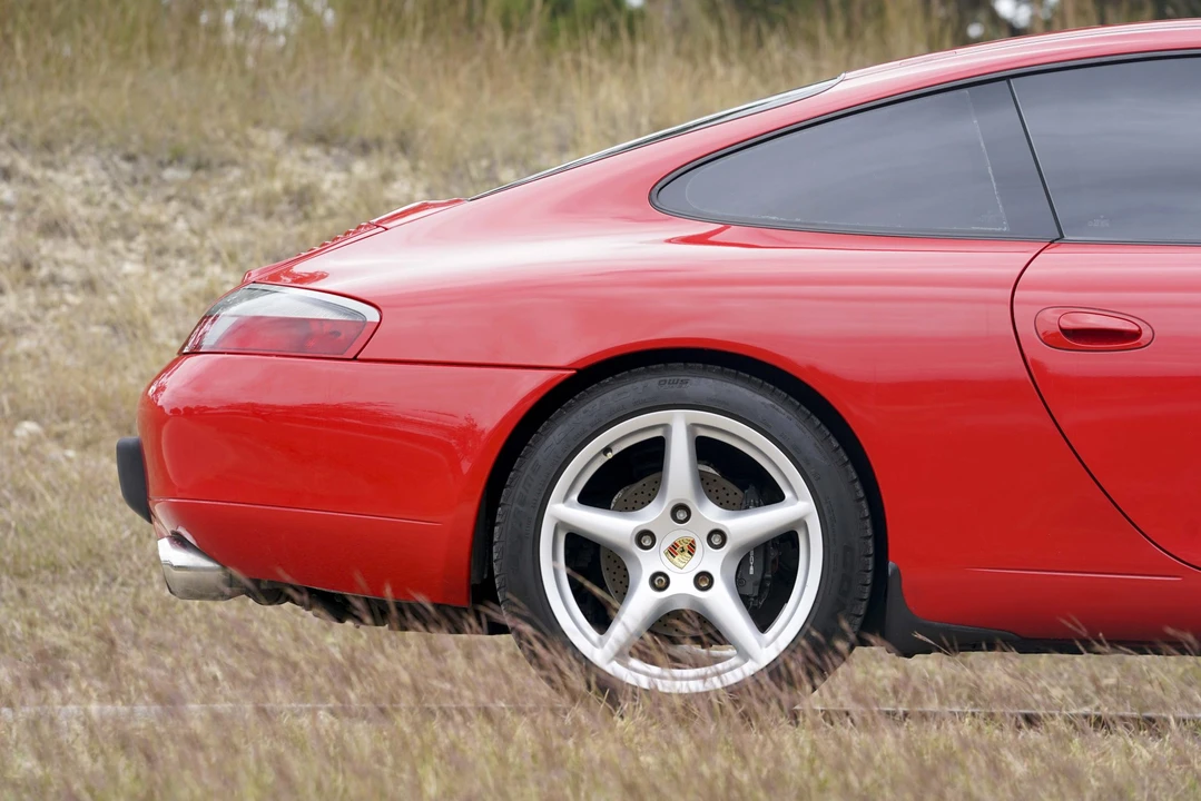 1999 Porsche 996 Carrera - Image 22 of 31