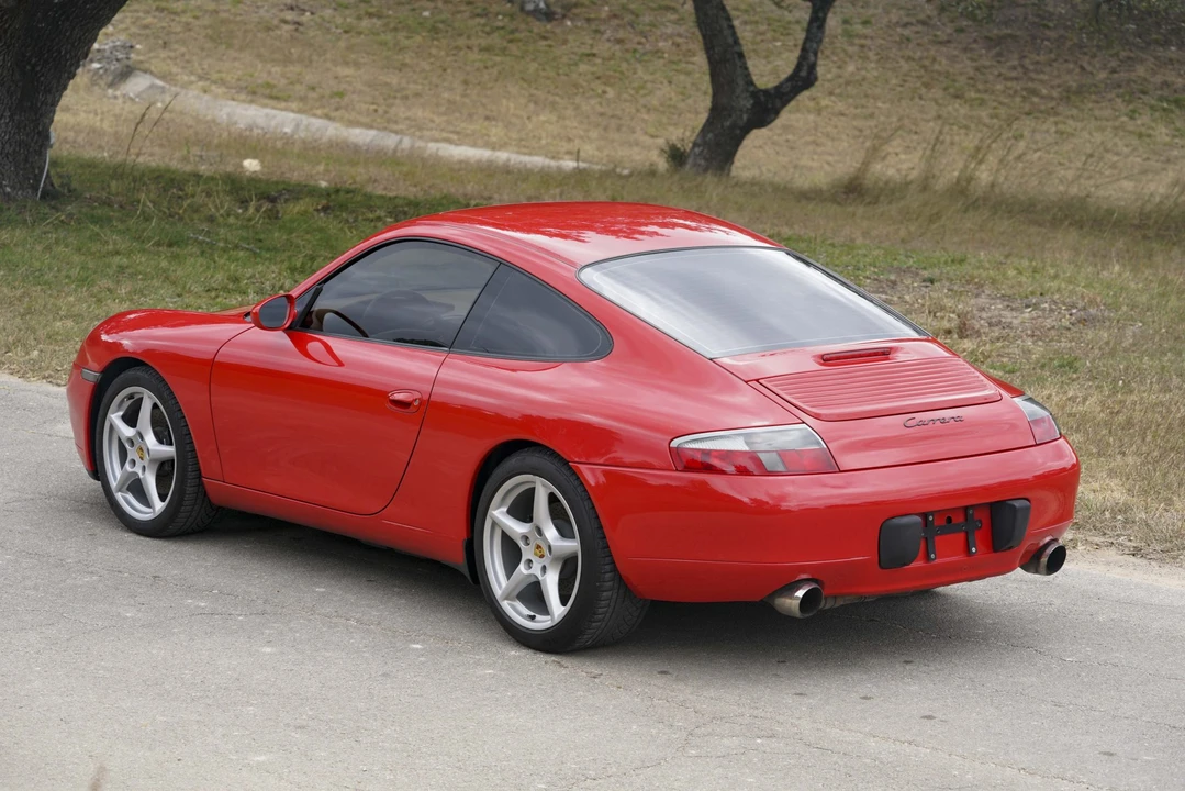 1999 Porsche 996 Carrera - Image 14 of 31