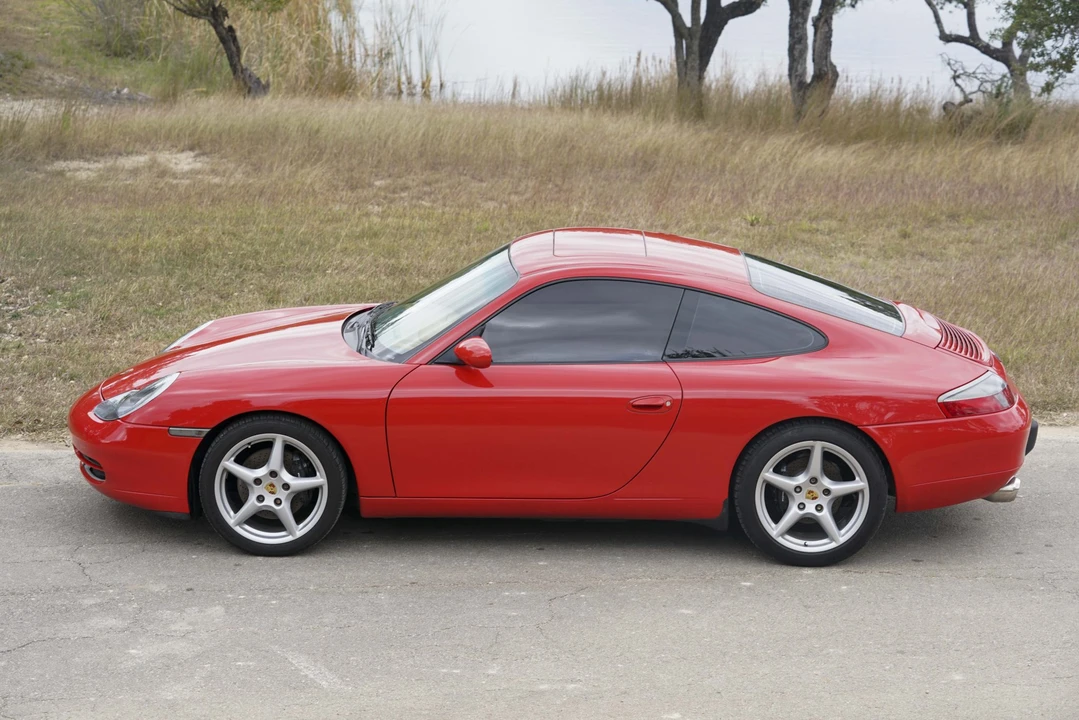 1999 Porsche 996 Carrera - Image 16 of 31