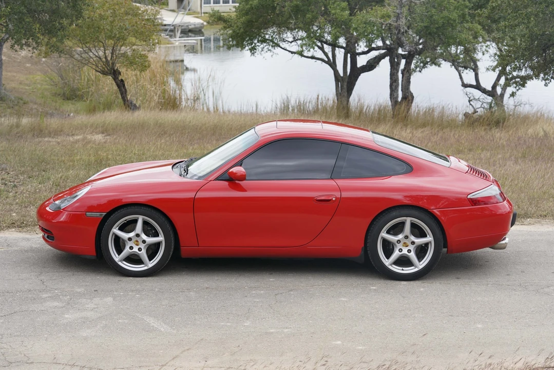 1999 Porsche 996 Carrera - Image 15 of 31