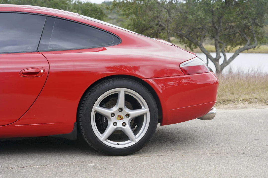1999 Porsche 996 Carrera - Image 17 of 31