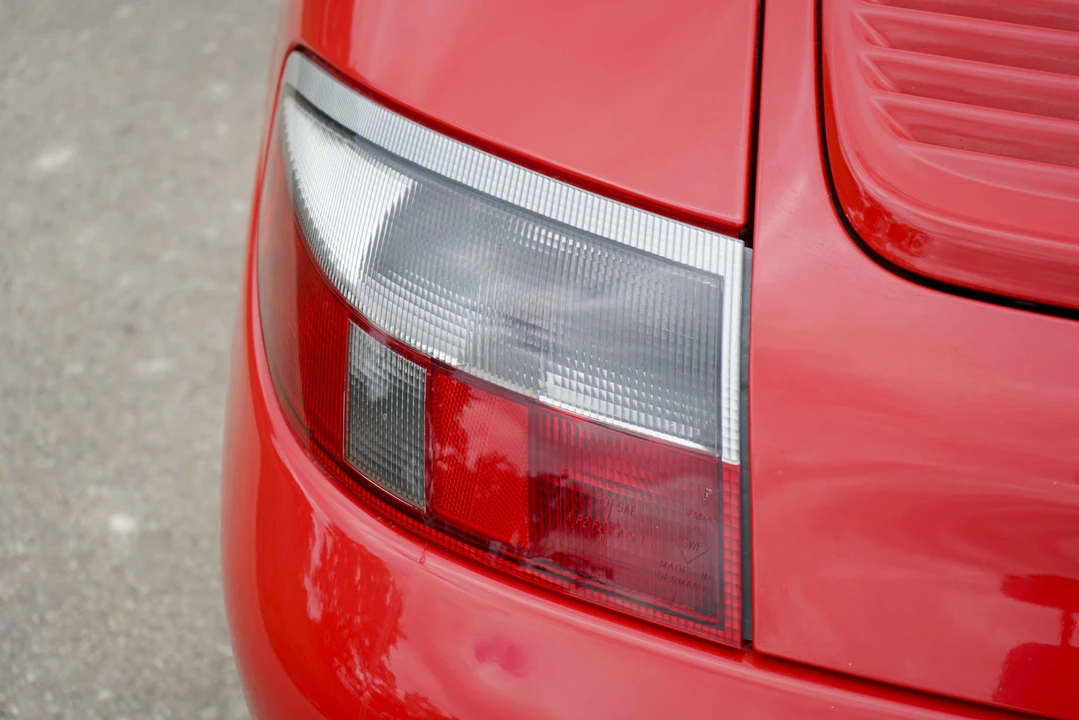 1999 Porsche 996 Carrera - Image 27 of 31